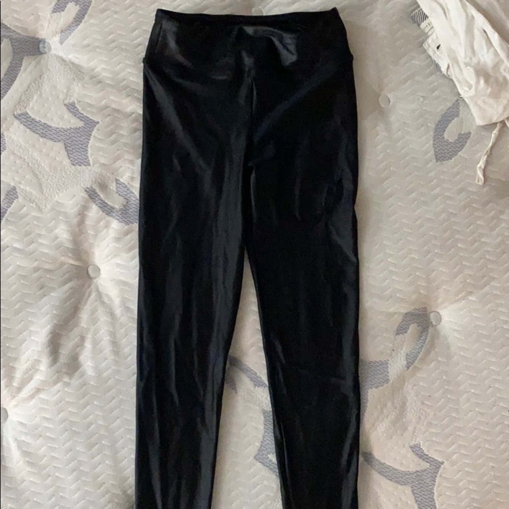 Koral workout brand Shiny Black Leggings